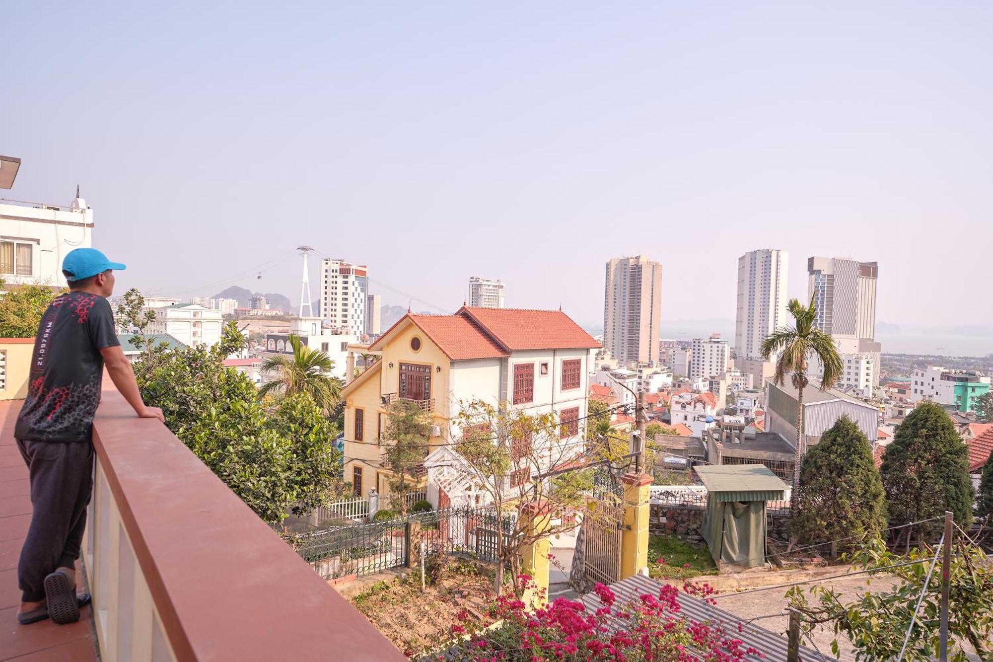 Kim'S Family Hotel Hạ Long Extérieur photo